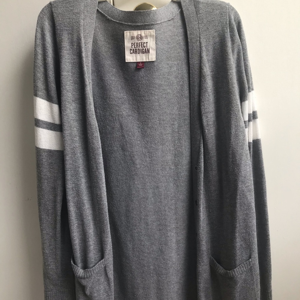 Grey cardigan